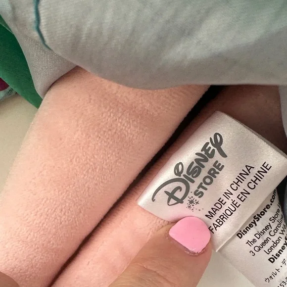 Disney Frozen Anna and Elsa Plush Dolls in Blue and Green Dresses - Picture 9 of 9